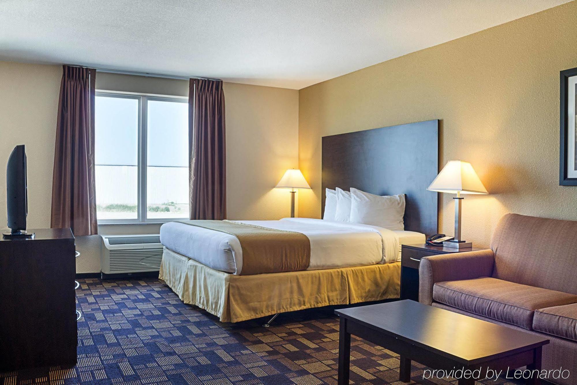 Quality Inn & Suites Minot Exterior foto